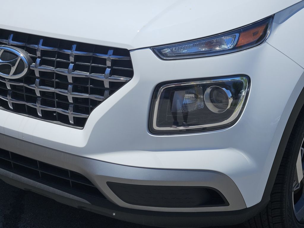 2026 Hyundai Venue SEL - Photo 9