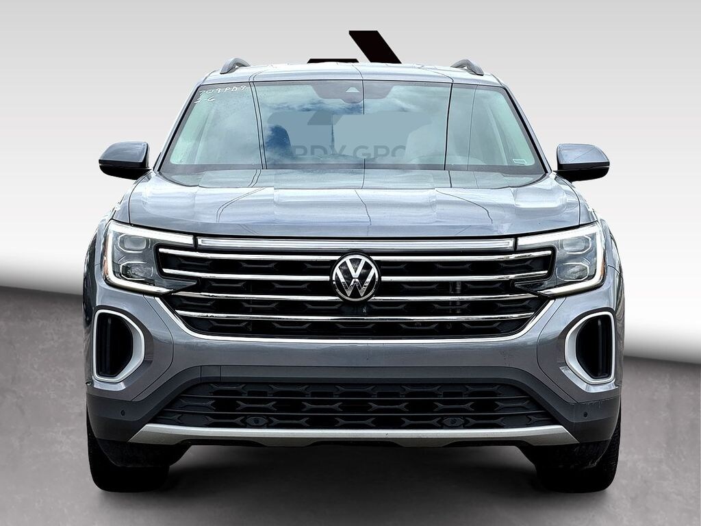 Used 2024 Volkswagen Atlas 2.0T SE w/Technology SUV