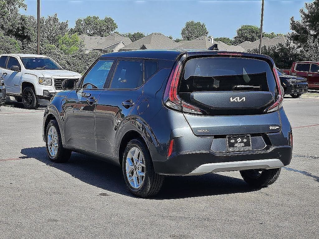 Used 2024 Kia Soul LX Hatchback