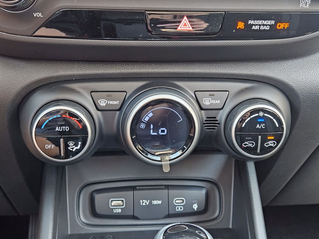 2026 Hyundai Venue SEL - Photo 18