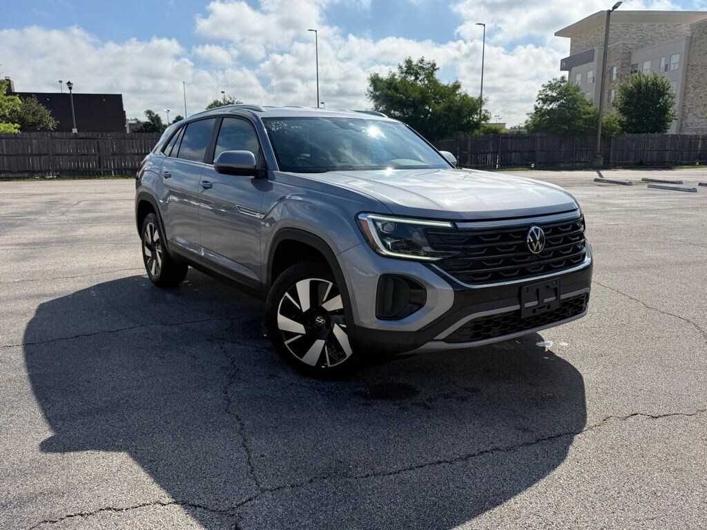 Used 2024 Volkswagen Atlas Cross Sport 2.0T SE w/Technology SUV
