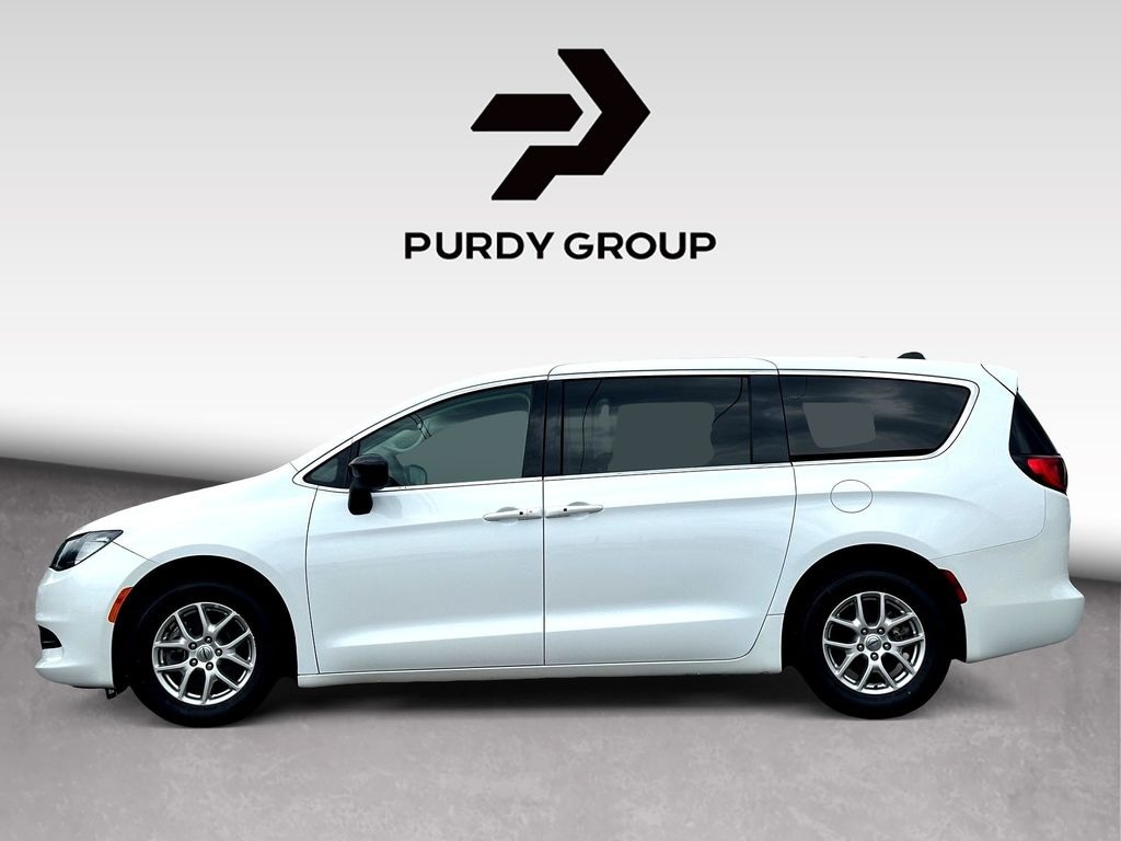 Used 2024 Chrysler Voyager LX Minivan/Van
