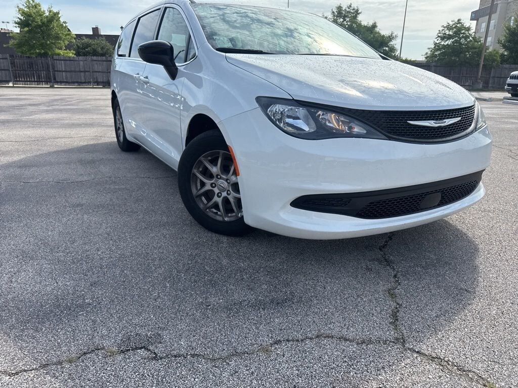 Used 2024 Chrysler Voyager LX Minivan/Van
