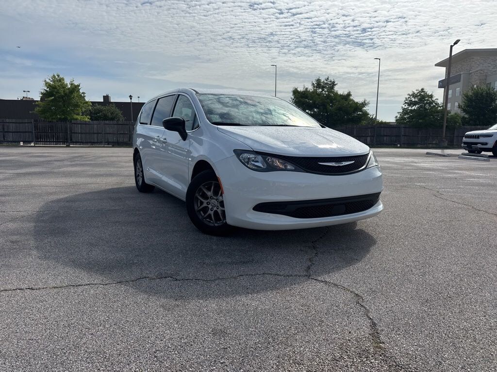 Used 2024 Chrysler Voyager LX Minivan/Van