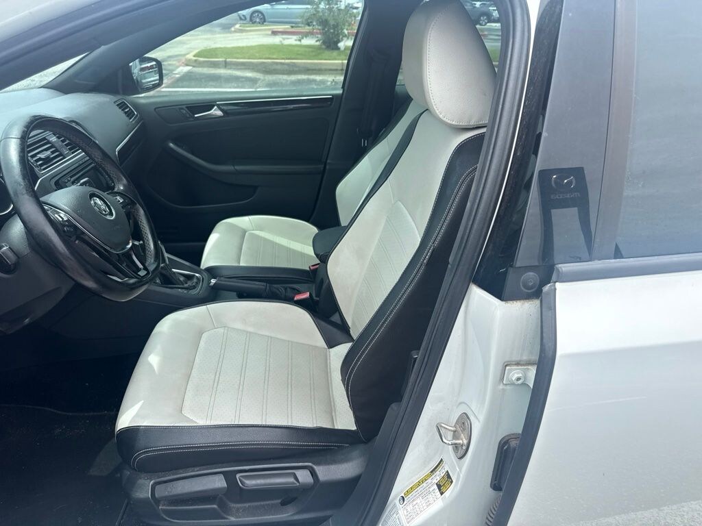 Used 2015 Volkswagen Jetta 1.8T Sport Sedan