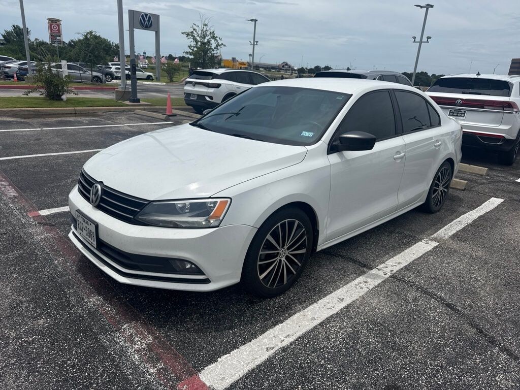 Used 2015 Volkswagen Jetta 1.8T Sport Sedan