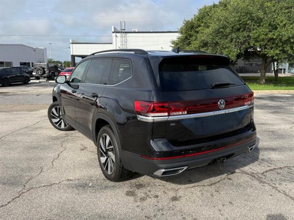 Certified 2024 Volkswagen Atlas SE