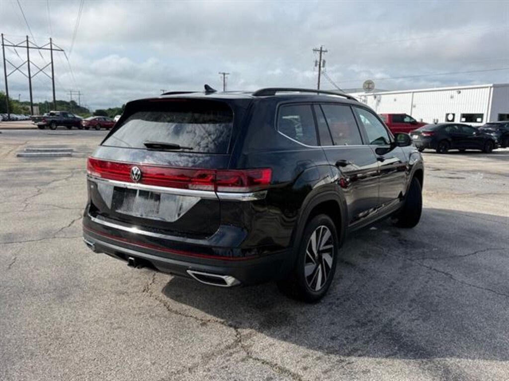 Certified 2024 Volkswagen Atlas SE