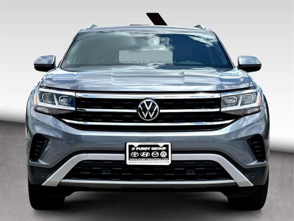 Certified 2020 Volkswagen Atlas Cross Sport 3.6L V6 SE w/Technology R-Line
