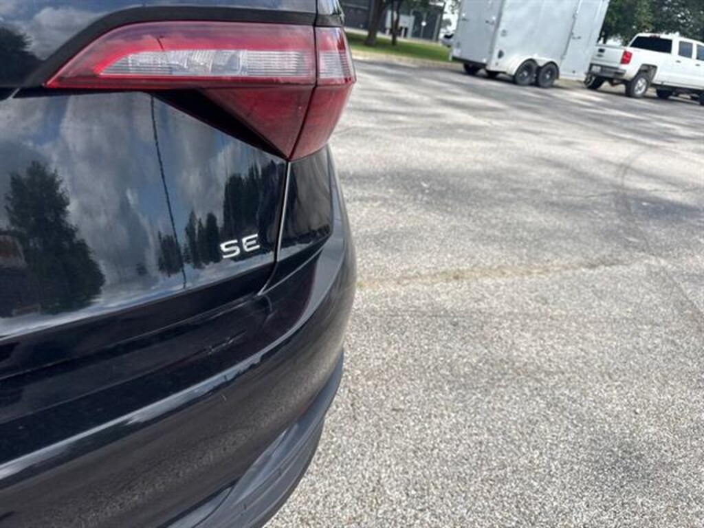 Used 2024 Volkswagen Jetta SE