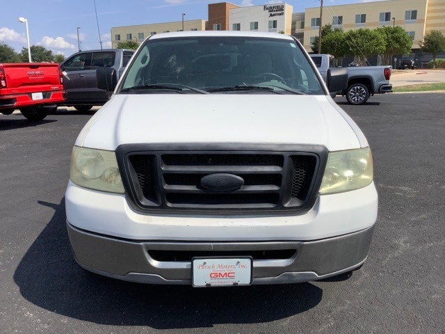 Used 2007 Ford F-150 XL with VIN 1FTRX12WX7KD34898 for sale in Pleasanton, TX