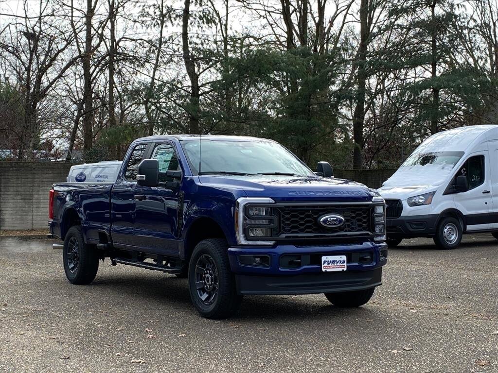 2026 Ford F-250 Super Duty XL's photo