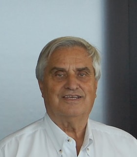 Staff member Frank Mackove from 44a35cad8202