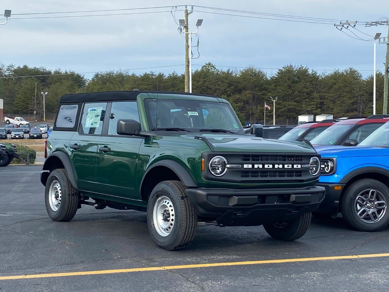2025 Ford Bronco SUV 