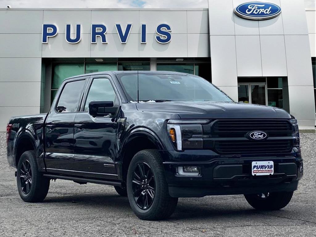 2025 Ford F-150 Platinum's photo