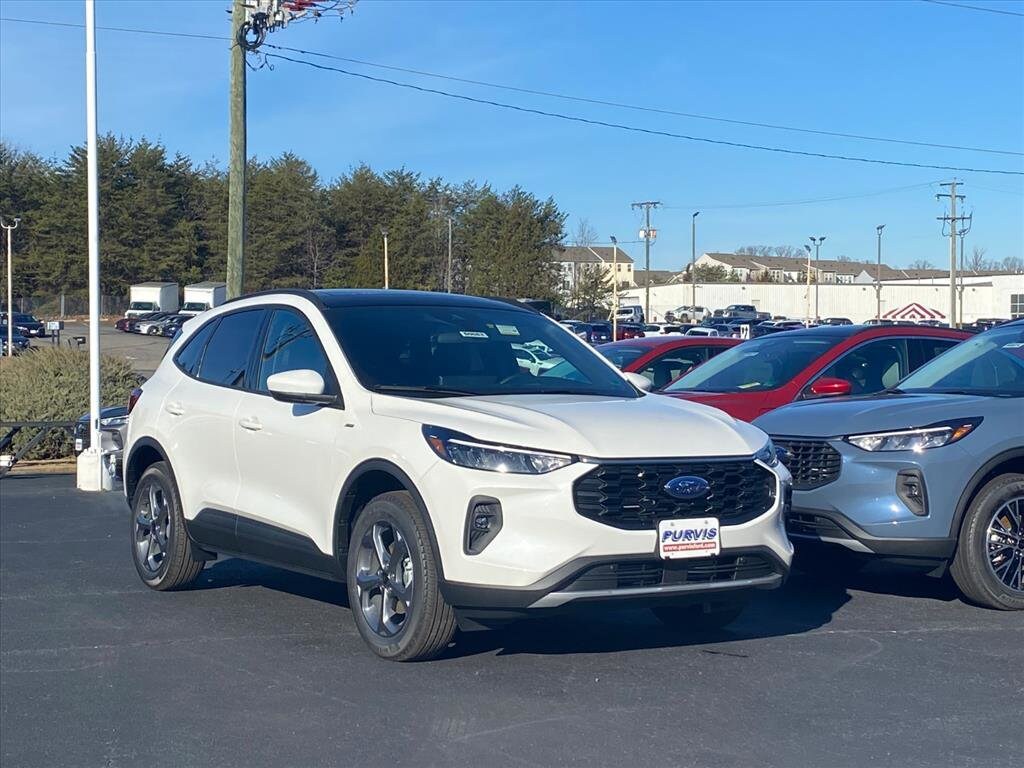 2026 Ford Escape ST-Line Select's photo