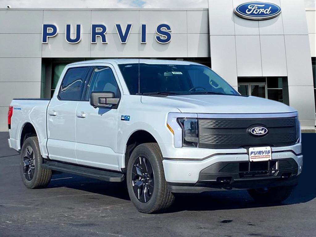 2025 Ford F-150 Lightning Flash's photo