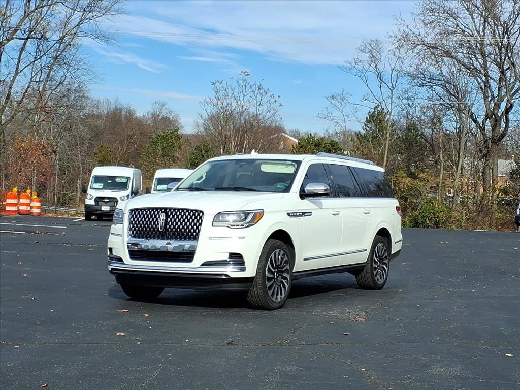 2024 Lincoln Navigator Black Label L's photo