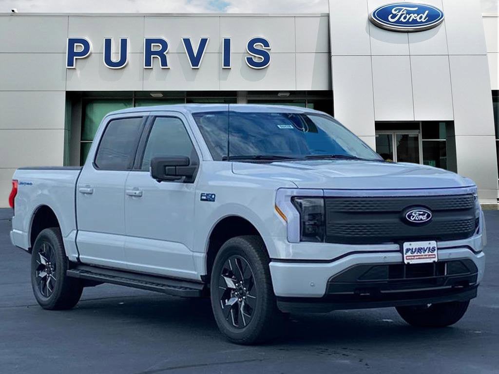 2025 Ford F-150 Lightning Flash's photo