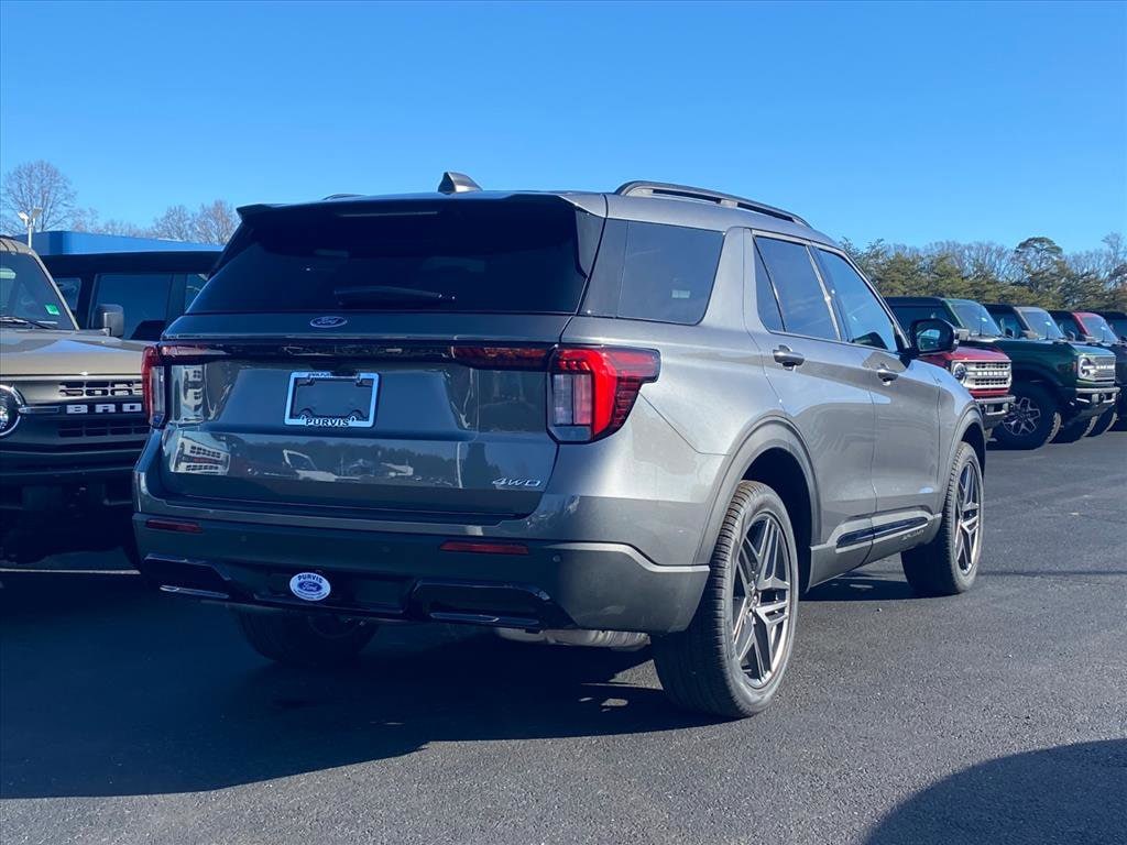 New 2026 Ford Explorer ST-Line SUV