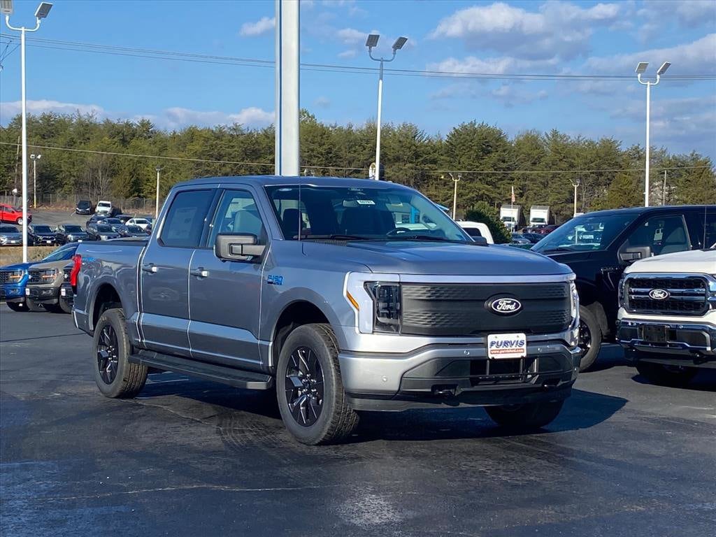 2025 Ford F-150 Lightning Flash's photo