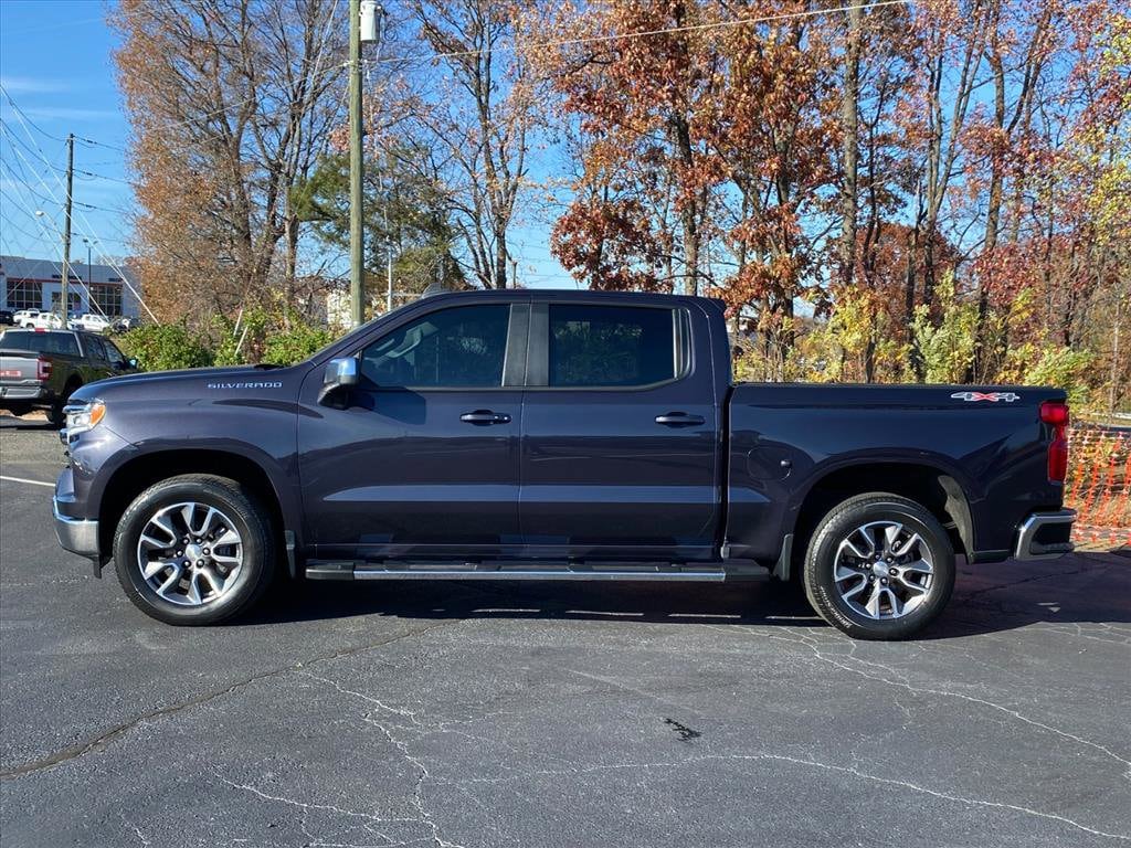 Used 2022 Chevrolet Silverado 1500 LT Truck Crew Cab