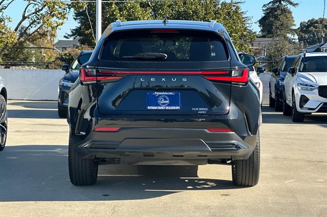 2022 Lexus NX Premium photo 4