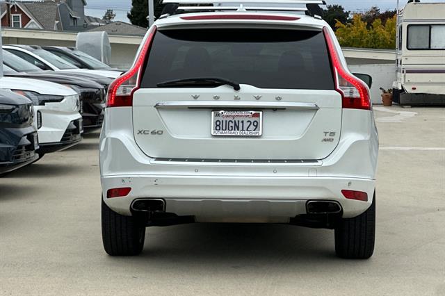 2017 Volvo XC60 T5 Inscription photo 4