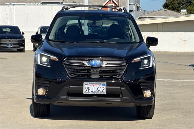 2023 Subaru Forester Limited photo 3
