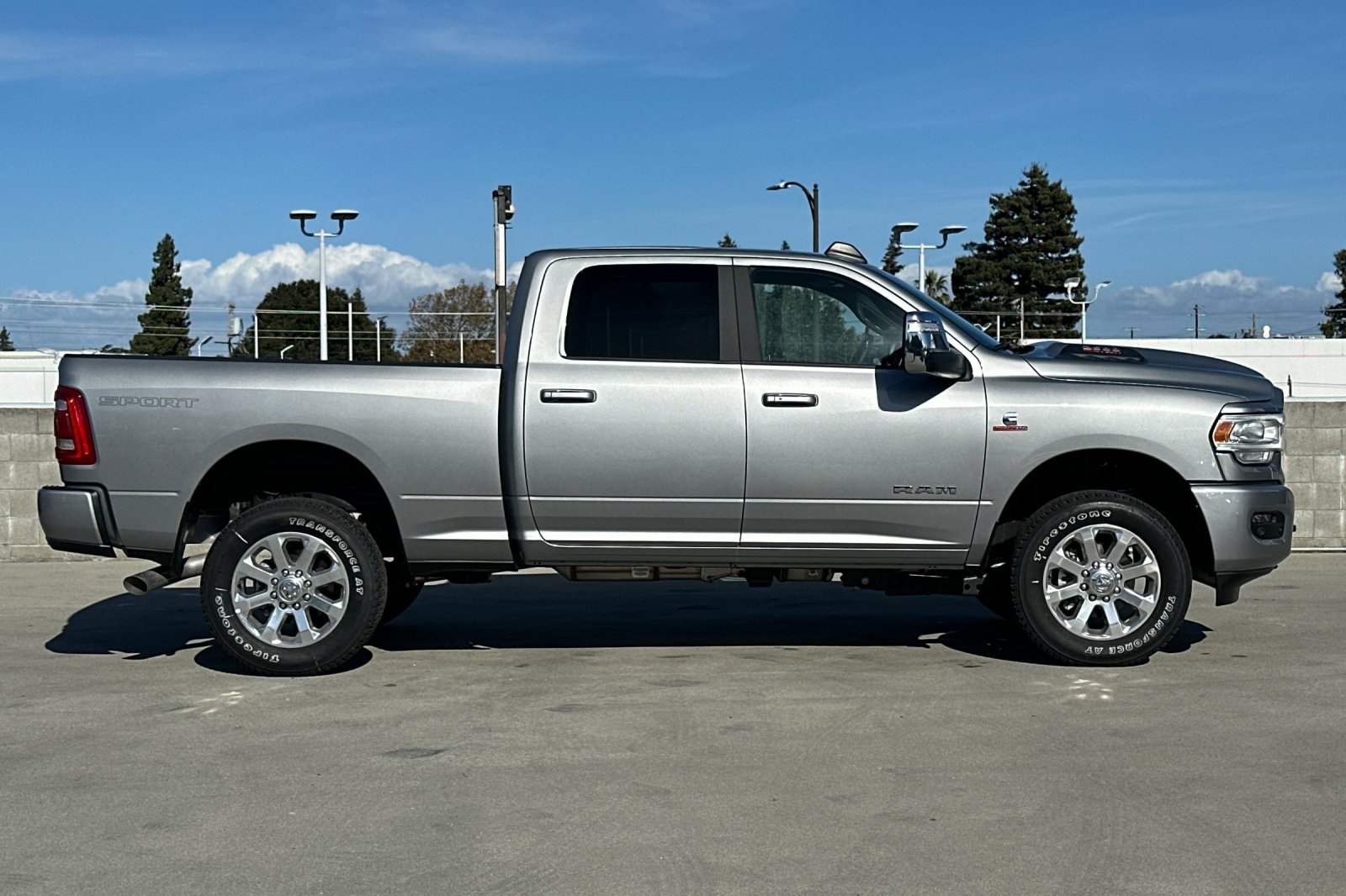 2024 Ram 2500 Laramie photo 2