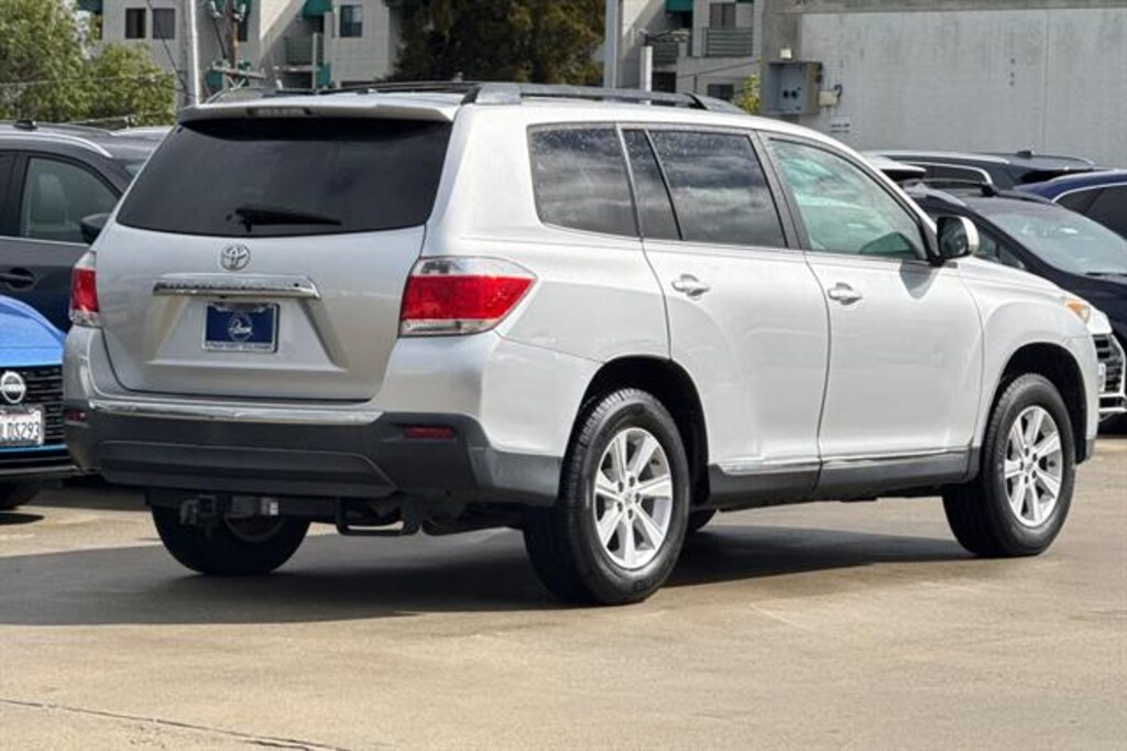 Used 2011 Toyota Highlander Base