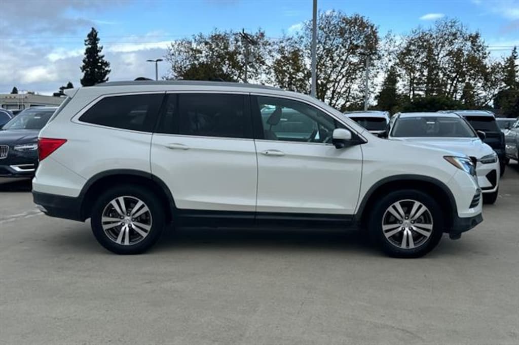 Used 2016 Honda Pilot EX-L w/Navi