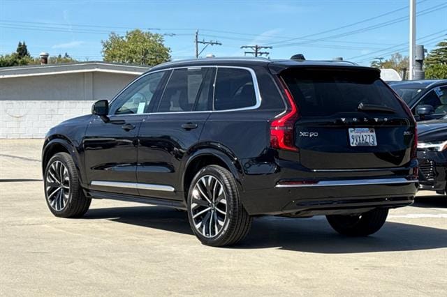 2026 Volvo XC90 B5 Plus 7P photo 4