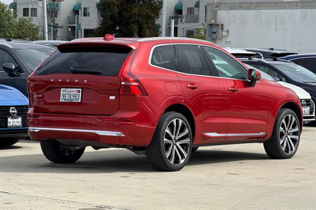 2023 Volvo XC60 Recharge Plug-In Hybrid Recharge Ultimate Bright Theme photo 2