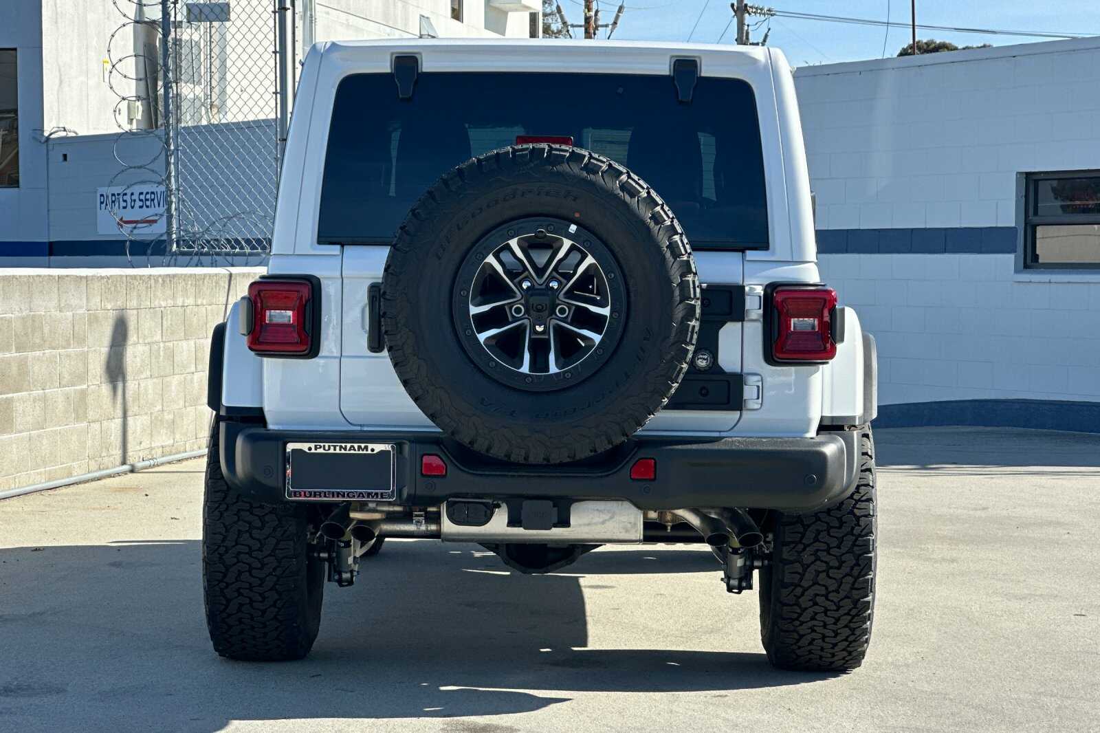 2024 Jeep Wrangler Rubicon 392 Sport photo 4