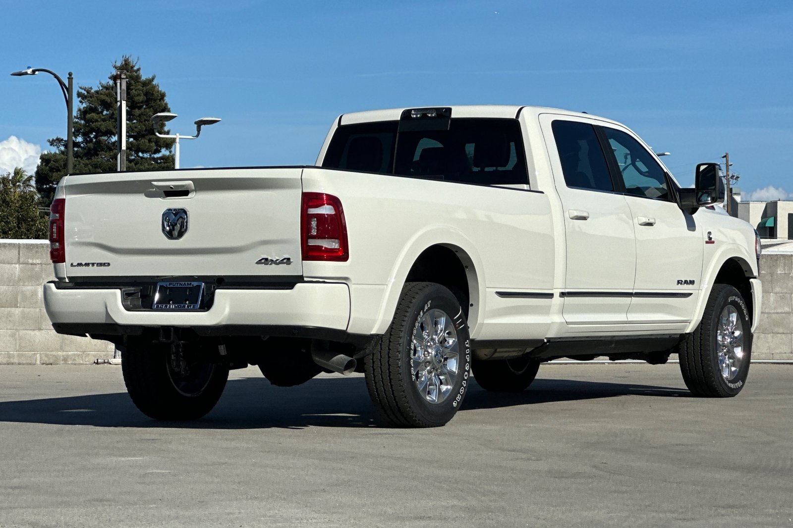 2024 Ram 3500 Limited photo 3