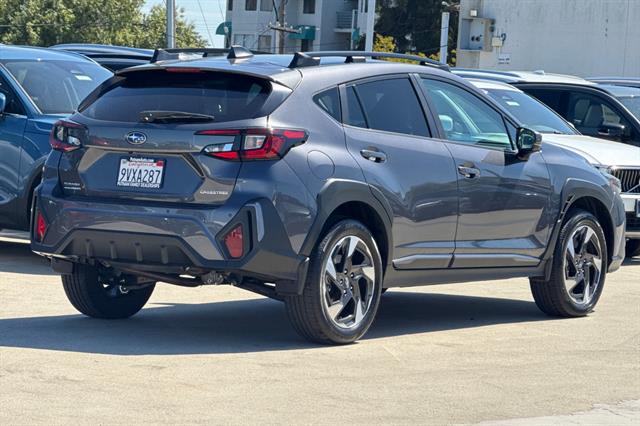 2025 Subaru Crosstrek Limited photo 2
