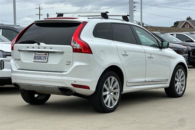 2017 Volvo XC60 T5 Inscription photo 3