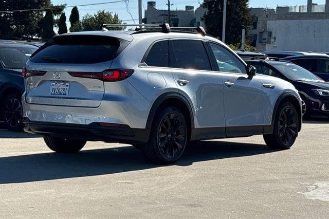 2025 Mazda CX-90 Phev Premium Sport photo 2