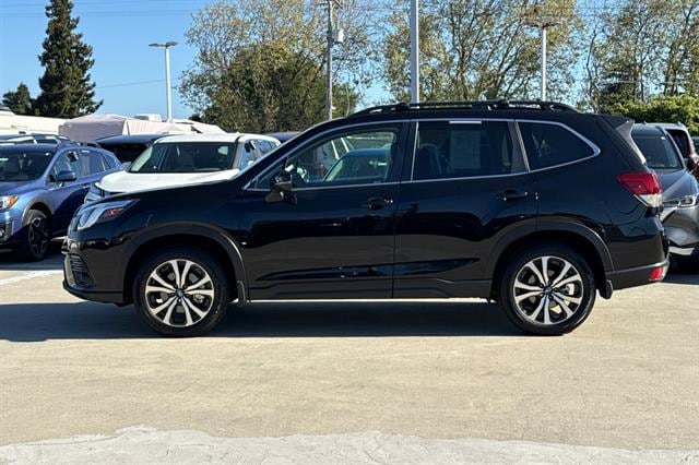 2023 Subaru Forester Limited photo 5