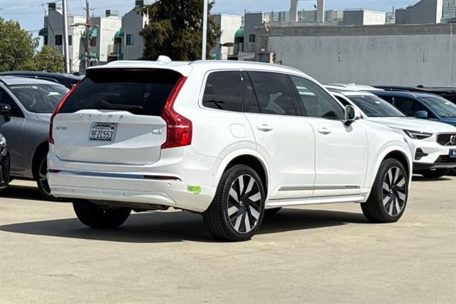2023 Volvo XC90 Recharge Plug-In Hybrid Recharge Ultimate Bright Thm. 6P photo 2