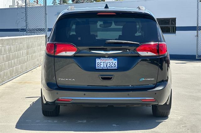 2018 Chrysler Pacifica Limited photo 4