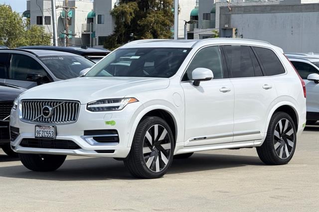 2023 Volvo XC90 Recharge Plug-In Hybrid Recharge Ultimate Bright Thm. 6P photo 6