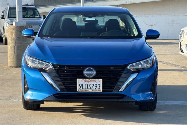 2024 Nissan Sentra SV photo 3