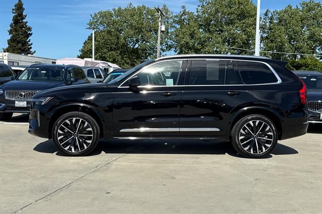 2026 Volvo XC90 B5 Plus 7P photo 5