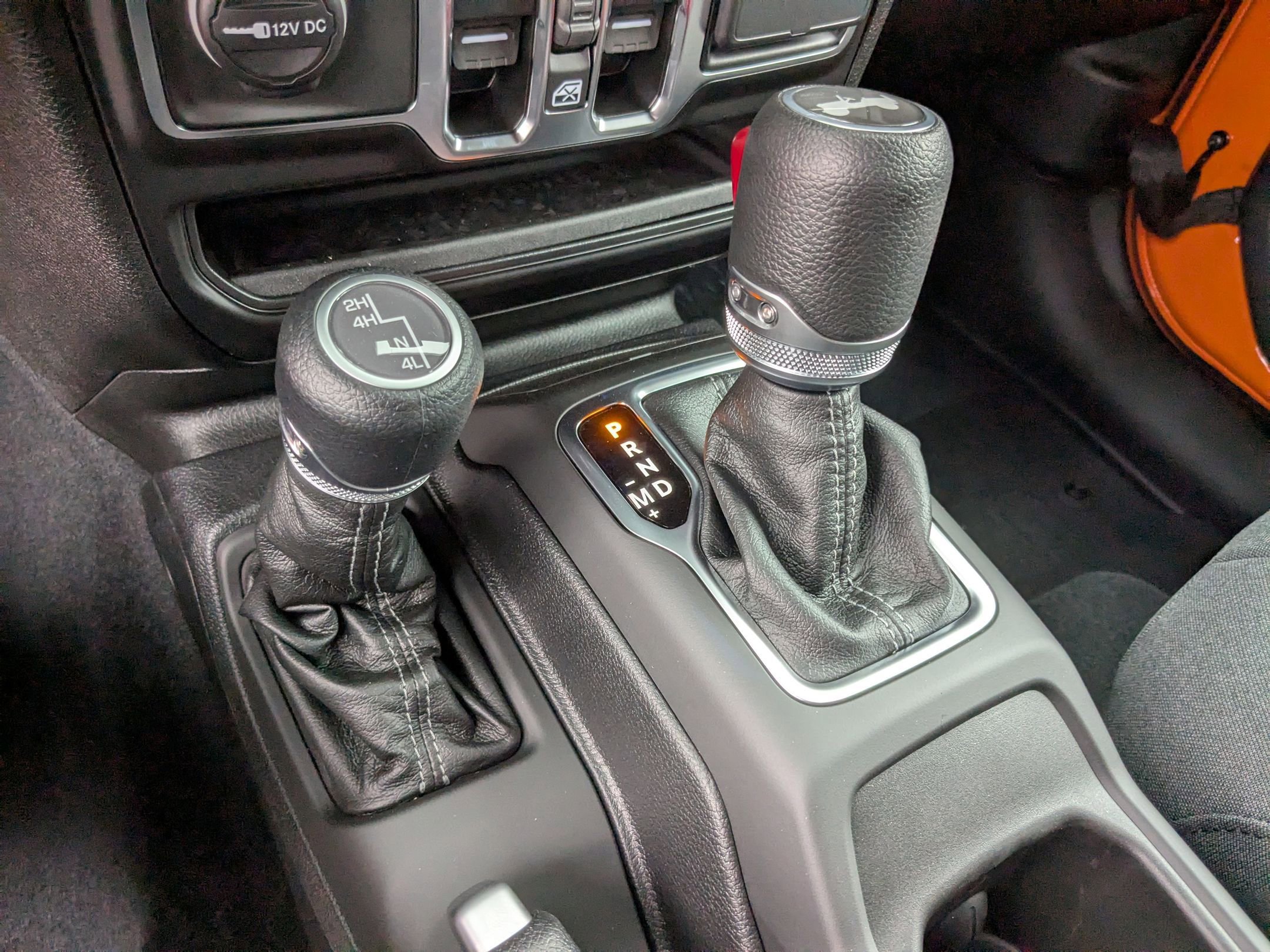 2025 Jeep Wrangler 4-Door Sahara - Photo 24