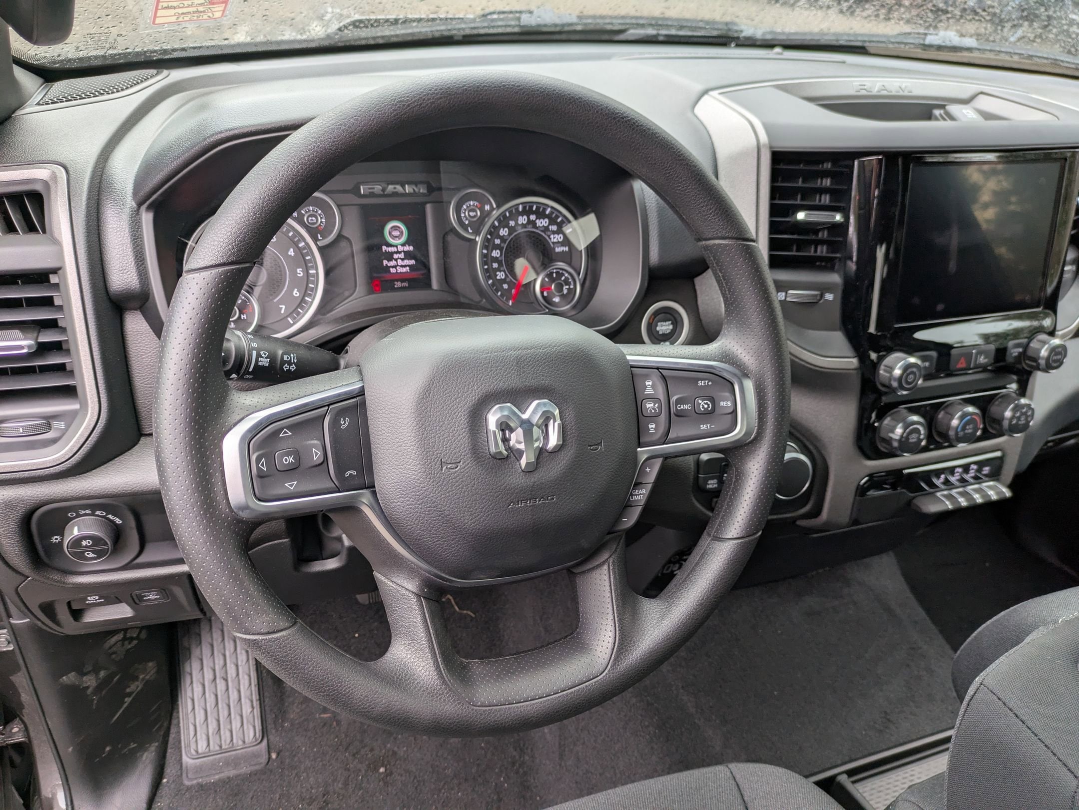 2025 RAM 1500 Tradesman - Photo 17