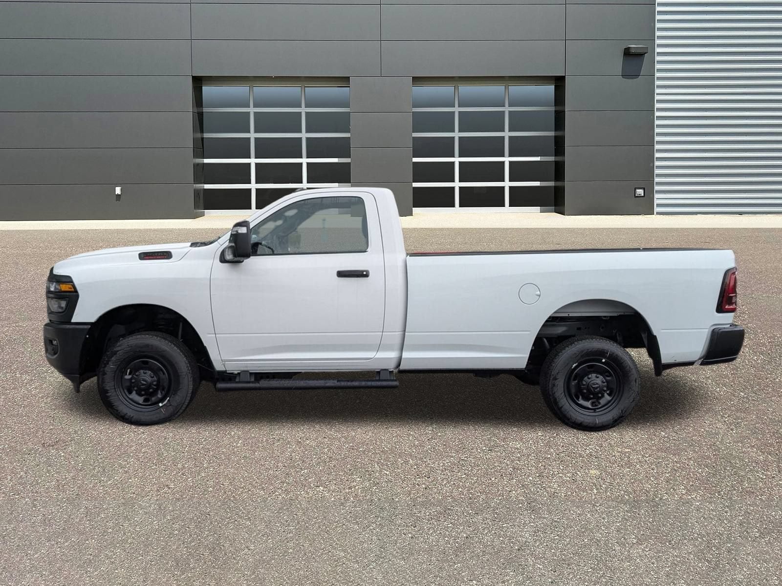 2026 RAM 2500 Tradesman - Photo 6