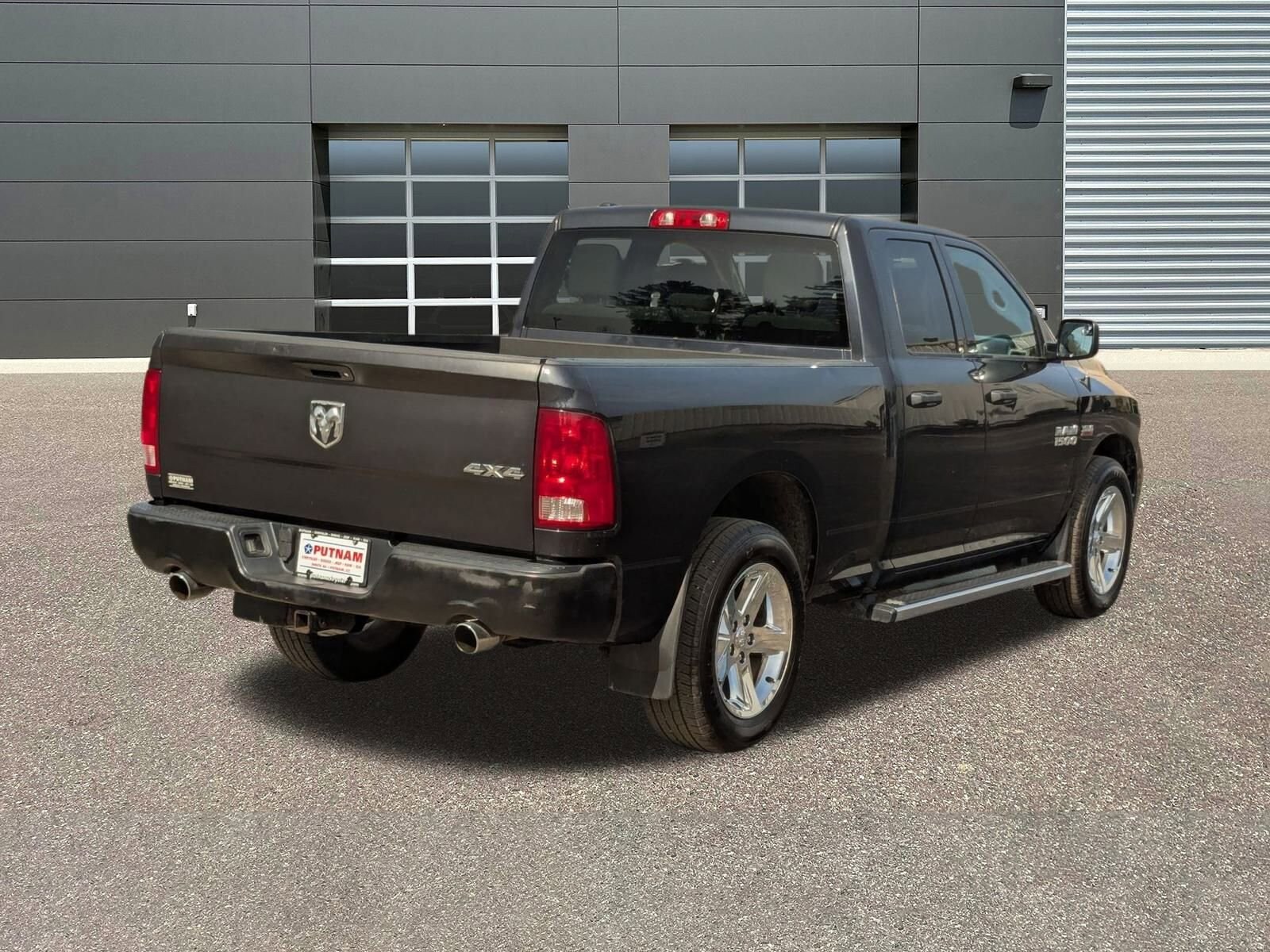 2017 Ram 1500 Express photo 3