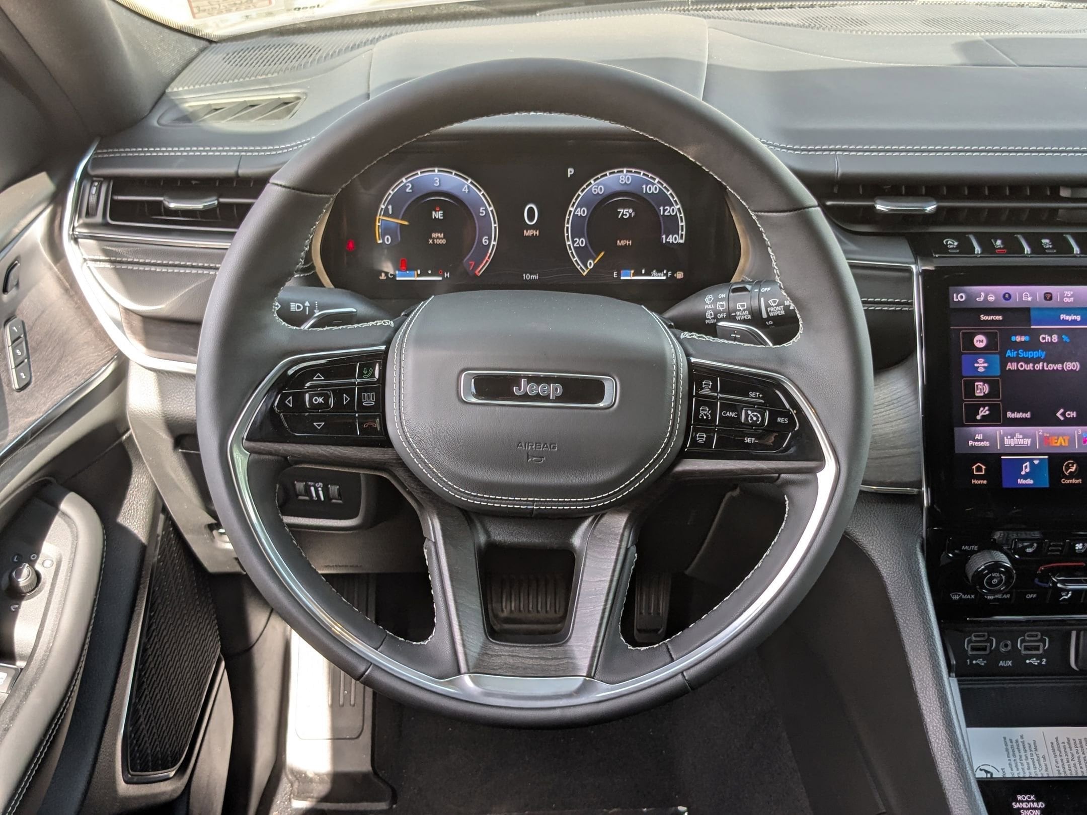 2025 Jeep Grand Cherokee L Overland - Photo 15